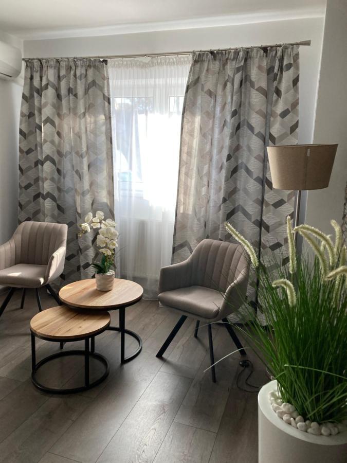 Livi Apartment 1 Σάτου Μάρε Εξωτερικό φωτογραφία